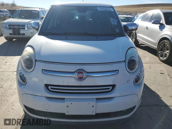 2014 FIAT 500L Lounge with VIN ZFBCFACH5EZ017403, listed as a Copart auction lot 83652624 with 30,905 mi miles and Clean Title. Bid and sale history available at DreamBid. Image 5.