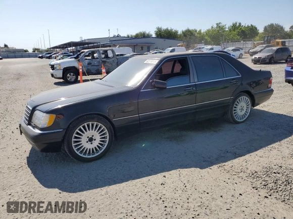 1999 Mercedes-Benz S 320/430/500 z VIN WDBGA33G7XA422291, wystawiony jako Copart lot #60374865 z przebiegiem 111 792 mil mil oraz Czysty tytuł • Clean title. Historia ofert i sprzedaży dostępna na DreamBid. Obrazek 1.