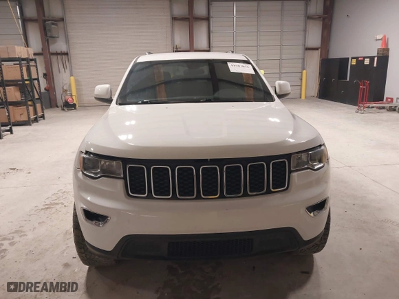 2018 Jeep Grand Cherokee Laredo E with VIN 1C4RJFAG0JC105804, listed as a IAAI auction lot 41587036 with 107,601 mi miles. Bid and sale history available at carsss.com. Image 12.