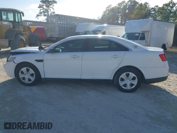 2014 Ford Police Interceptor z VIN 1FAHP2MK2EG125804, wystawiony jako IAAI lot #41297103 z przebiegiem 99 340 mil mil oraz . Historia ofert i sprzedaży dostępna na DreamBid. Obrazek 14.