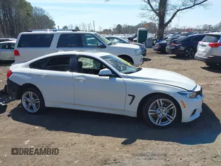 2019 BMW 4 Series 440i xDrive with VIN WBA4J7C58KBM76130, listed as a IAAI auction lot 41885173 with 43,690 mi miles and . Bid and sale history available at carsss.com. Image 12.