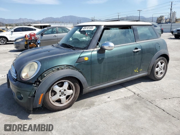 2008 MINI Hardtop with VIN WMWMF33578TT62441, listed as a Copart auction lot 48410155 with 116,894 mi miles and Salvage title. Bid and sale history available at DreamBid. Image 1.