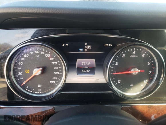 2018 Mercedes-Benz E-Class E 300 with VIN WDDZF4JB1JA358433, listed as a Copart auction lot 71467222 with 60,742 mi miles. Bid and sale history available at carsss.com. Image 9.