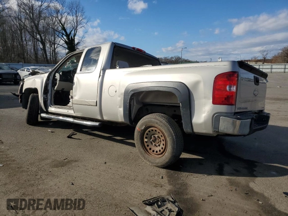 2007 Chevrolet Silverado 1500 LT w/1LT with VIN 2GCEC19C471628495, listed as a Copart auction lot 43935955 with 0 mi miles and Salvage Title. Bid and sale history available at carsss.com. Image 2.