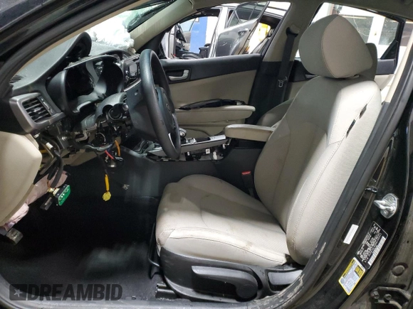 2017 Kia Optima LX z VIN 5XXGT4L39HG152517, wystawiony jako Copart lot #58760995 z przebiegiem Nie podano mil oraz Szkoda całkowita • Salvage title. Historia ofert i sprzedaży dostępna na DreamBid. Obrazek 7.