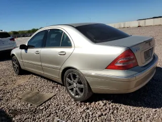 2004 Mercedes-Benz C 320 with VIN WDBRF64JX4F448792, listed as a Copart auction lot 84728494 with 156,923 mi miles and Salvage Title. Bid and sale history available at DreamBid. Image 2.