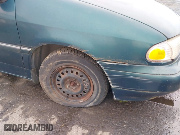 1995 Ford Windstar GL z VIN 2FMDA5147SBA11247, wystawiony jako IAAI lot #41620737 z przebiegiem 163 666 mil mil oraz . Historia ofert i sprzedaży dostępna na DreamBid. Obrazek 6.