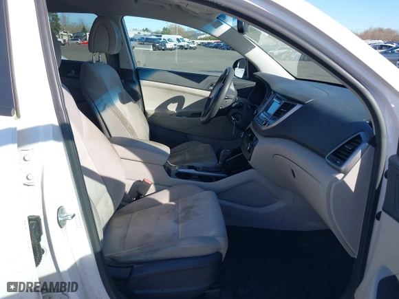 2016 Hyundai Tucson SE with VIN KM8J3CA44GU200294, listed as a IAAI auction lot 41678222 with 65,468 mi miles. Bid and sale history available at carsss.com. Image 5.