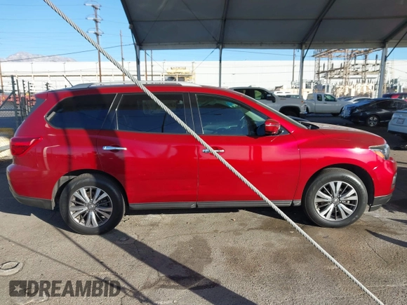 2017 Nissan Pathfinder SV with VIN 5N1DR2MM2HC655993, listed as a IAAI auction lot 41108207 with 139,733 mi miles. Bid and sale history available at carsss.com. Image 13.