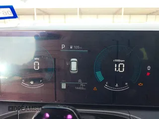 2024 Hyundai Santa Fe XRT z VIN 5NMP3DGL5RH054789, wystawiony jako IAAI lot #42057333 z przebiegiem 14 403 mil mil oraz . Historia ofert i sprzedaży dostępna na DreamBid. Obrazek 7.