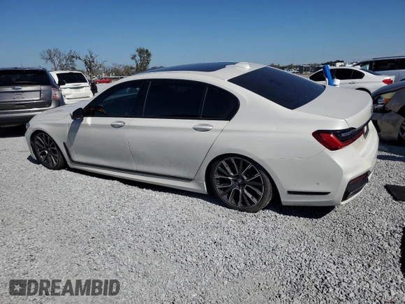 2020 BMW 7 Series 740i with VIN WBA7T2C0XLCD24332, listed as a Copart auction lot 43615885 with 0 mi miles and Clean Title. Bid and sale history available at carsss.com. Image 2.