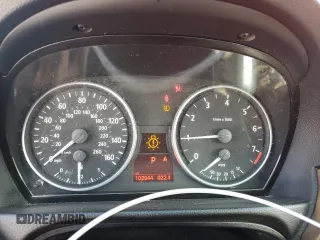 2007 BMW 3 Series 328xi с VIN WBAVC93597KX55782, выставлен на аукционе Copart как лот 55700835 с пробегом 102 944 миль миль и Списание • Salvage title. История ставок и продаж доступна на DreamBid. Изображение 9.