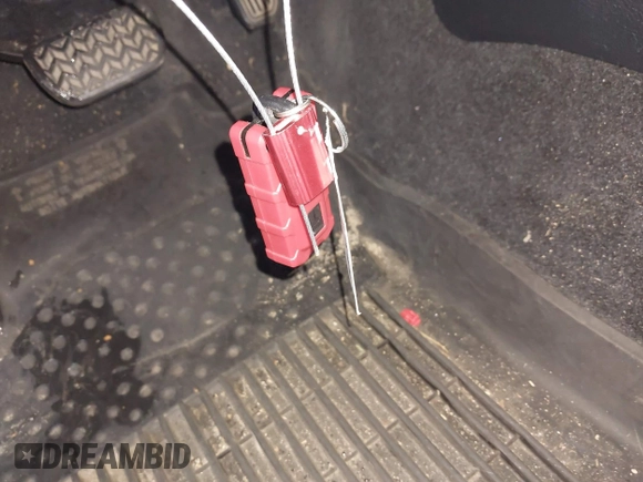 2019 Toyota Tacoma SR5 with VIN 3TMAZ5CN1KM092783, listed as a IAAI auction lot 42181784 with 86,272 mi miles and . Bid and sale history available at DreamBid. Image 11.