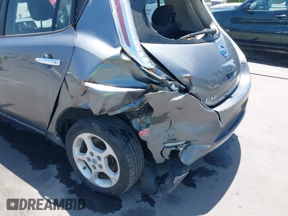 2014 Nissan LEAF SV с VIN 1N4AZ0CP9EC335871, выставлен на аукционе IAAI как лот 42349976 с пробегом 84 759 миль миль и . История ставок и продаж доступна на DreamBid. Изображение 6.