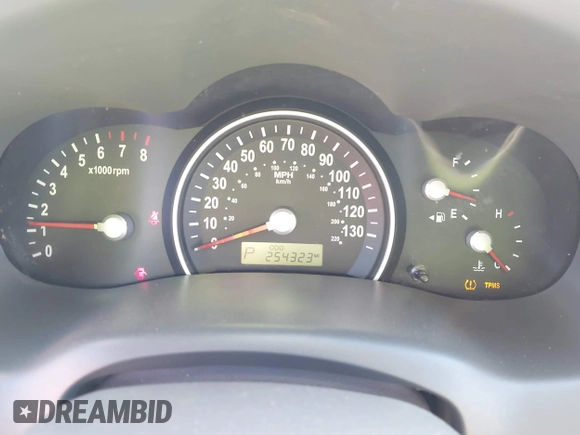 2009 Kia Sedona LX with VIN KNDMB233096312990, listed as a IAAI auction lot 41261428 with 254,323 mi miles. Bid and sale history available at carsss.com. Image 7.