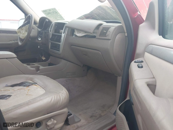 2003 Mercury Mountaineer Convenience with VIN 4M2ZU66K23ZJ38608, listed as a IAAI auction lot 41935862 with 128,173 mi miles. Bid and sale history available at carsss.com. Image 5.