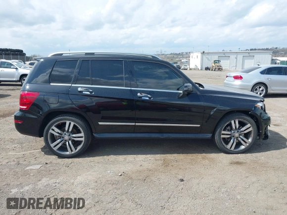 2015 Mercedes-Benz GLK with VIN WDCGG8JB4FG401022, listed as a IAAI auction lot 41919449 with 31,615 mi miles. Bid and sale history available at carsss.com. Image 13.