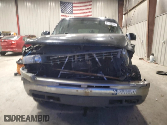 2002 Chevrolet Suburban LS with VIN 3GNFK16Z72G174749, listed as a Copart auction lot 87416144 with 0 mi miles and Non Repairable. Bid and sale history available at carsss.com. Image 5.