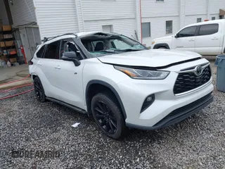 2022 Toyota Highlander Limited z VIN 5TDDZRBH9NS570565, wystawiony jako IAAI lot #41863992 z przebiegiem 41 974 mil mil oraz . Historia ofert i sprzedaży dostępna na DreamBid. Obrazek 1.