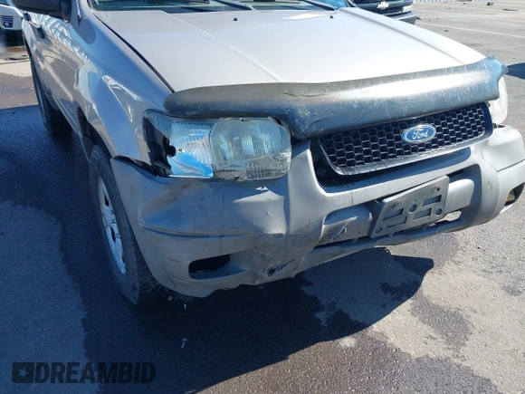 2001 Ford Escape XLS с VIN 1FMYU01B11KA16460, выставлен на аукционе IAAI как лот 42346546 с пробегом 264 160 миль миль и . История ставок и продаж доступна на DreamBid. Изображение 6.