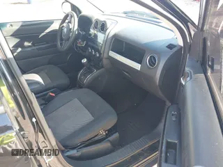 2015 Jeep Compass Sport with VIN 1C4NJCBB0FD110728, listed as a IAAI auction lot 41405949 with 170,614 mi miles. Bid and sale history available at carsss.com. Image 5.