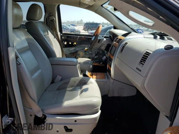 2008 Chrysler Aspen Limited with VIN 1A8HX58208F133442, listed as a Copart auction lot 52174925 with 164,337 mi miles and Salvage Title. Bid and sale history available at DreamBid. Image 7.