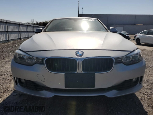 2013 BMW 3 Series 328i xDrive with VIN WBA3B5G59DNP41131, listed as a Copart auction lot 51604715 with 0 mi miles and Clean Title. Bid and sale history available at carsss.com. Image 5.