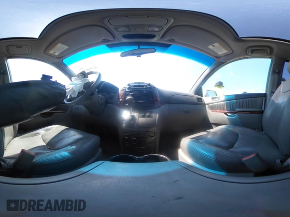 2005 Toyota Sienna XLE with VIN 5TDZA22CX5S238787, listed as a IAAI auction lot 42065394 with 293,652 mi miles and . Bid and sale history available at DreamBid. Image 20.