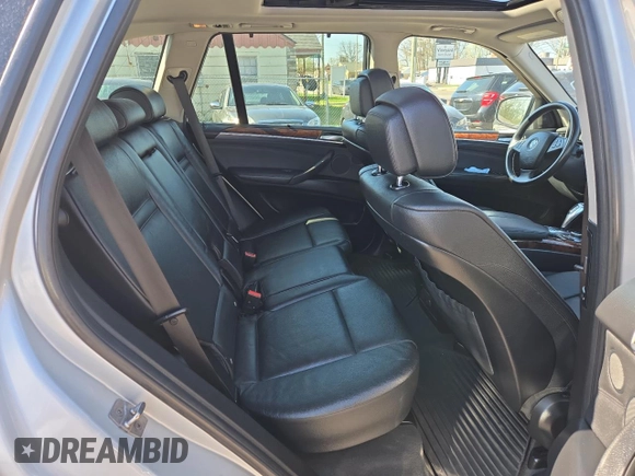 2011 BMW X5 35i with VIN 5UXZV4C54BL410887, listed as a Copart auction lot 52511755 with 111,777 mi miles and Clean Title. Bid and sale history available at carsss.com. Image 6.