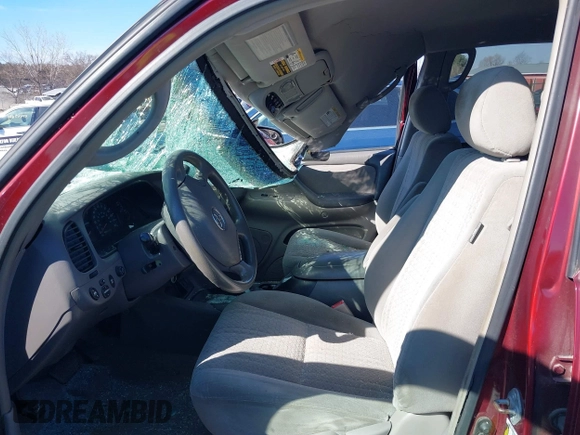 2005 Toyota Tundra SR5 with VIN 5TBDT44145S470872, listed as a IAAI auction lot 41640314 with 127,793 mi miles and . Bid and sale history available at DreamBid. Image 5.