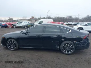 2023 Honda Accord Touring with VIN 1HGCY2F84PA019879, listed as a IAAI auction lot 41653979 with 25,125 mi miles and . Bid and sale history available at DreamBid. Image 19.