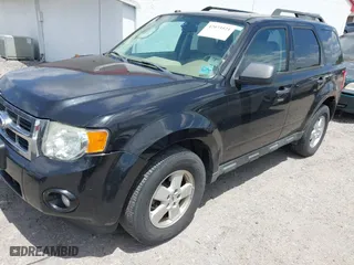 2011 Ford Escape XLT with VIN 1FMCU9D77BKA45274, listed as a IAAI auction lot 42073521 with 245,073 mi miles. Bid and sale history available at carsss.com. Image 2.
