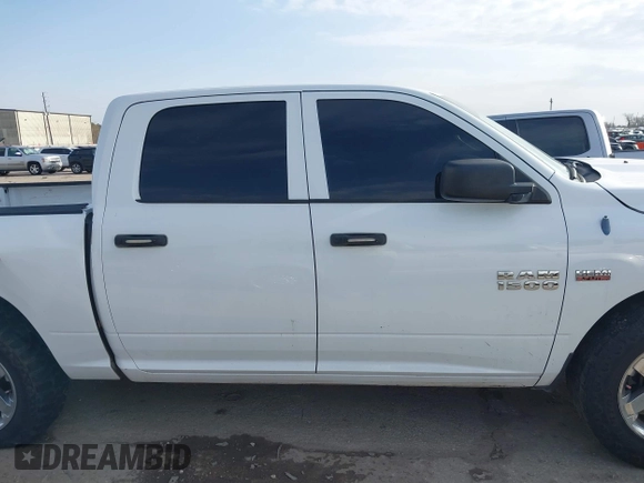 2013 Ram 1500 Express с VIN 1C6RR6KT3DS615330, выставлен на аукционе IAAI как лот 41586273 с пробегом 225 475 миль миль и . История ставок и продаж доступна на DreamBid. Изображение 13.