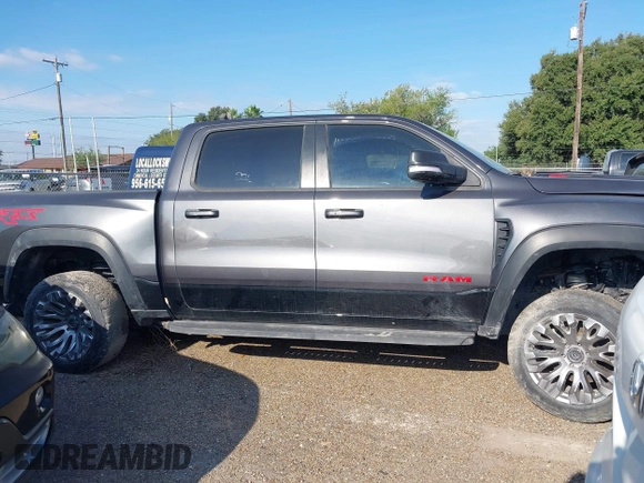 2022 Ram 1500 TRX with VIN 1C6SRFU94NN270277, listed as a IAAI auction lot 40434364 with 27,147 mi miles. Bid and sale history available at carsss.com. Image 14.
