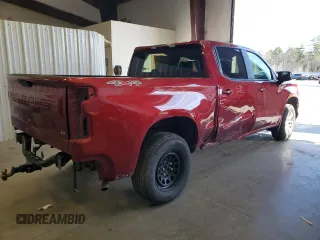 2021 Chevrolet Silverado 1500 LT with VIN 1GCUYDED2MZ364841, listed as a Copart auction lot 49682855 with 110,165 mi miles and Salvage Title. Bid and sale history available at DreamBid. Image 3.