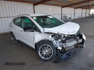 2019 Chevrolet Bolt EV Premier z VIN 1G1FZ6S03K4101117, wystawiony jako IAAI lot #41906677 z przebiegiem 104 800 mil mil oraz . Historia ofert i sprzedaży dostępna na DreamBid. Obrazek 1.