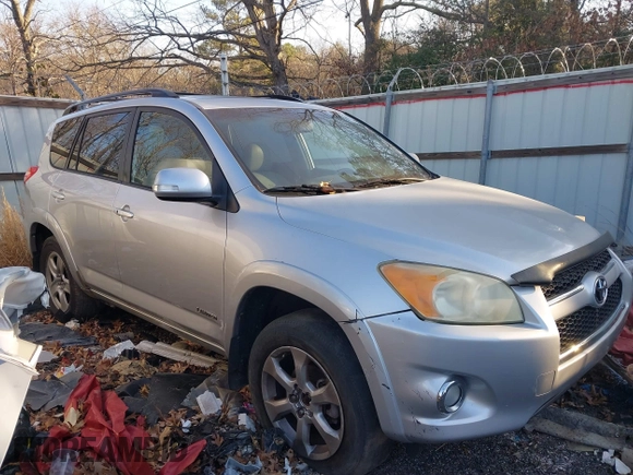 2010 Toyota RAV4 Ltd with VIN JTMDF4DV5AD026360, listed as a IAAI auction lot 41482922 with 132,751 mi miles. Bid and sale history available at carsss.com. Image 13.