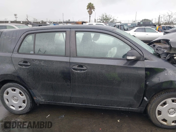 2009 Scion xD z VIN JTKKU10499J039448, wystawiony jako IAAI lot #41787707 z przebiegiem Nie podano mil oraz . Historia ofert i sprzedaży dostępna na DreamBid. Obrazek 14.