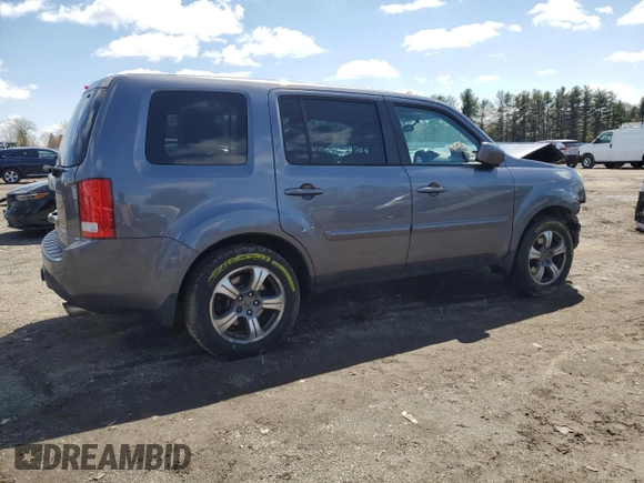 2015 Honda Pilot SE with VIN 5FNYF4H36FB055134, listed as a Copart auction lot 52310075 with 171,753 mi miles and Salvage Title. Bid and sale history available at DreamBid. Image 3.