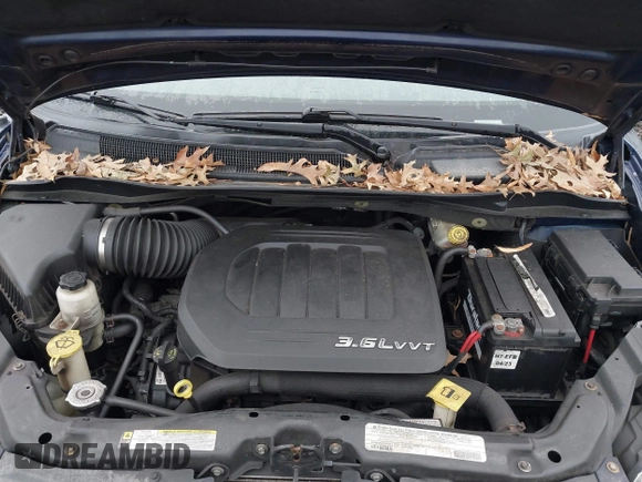 2012 Chrysler Town & Country Touring with VIN 2C4RC1BG4CR216670, listed as a IAAI auction lot 41950320 with 156,359 mi miles. Bid and sale history available at carsss.com. Image 10.