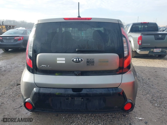 2016 Kia Soul + with VIN KNDJP3A5XG7241688, listed as a IAAI auction lot 41678769 with 164,823 mi miles. Bid and sale history available at carsss.com. Image 16.
