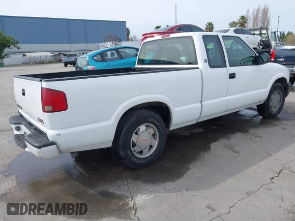 2003 GMC Sonoma SLS z VIN 1GTCS19X438272277, wystawiony jako IAAI lot #41554041 z przebiegiem 168 682 mil mil oraz . Historia ofert i sprzedaży dostępna na DreamBid. Obrazek 4.