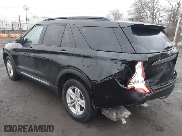 2023 Ford Explorer XLT with VIN 1FMSK8DH8PGA89282, listed as a IAAI auction lot 41453791 with 30,309 mi miles. Bid and sale history available at carsss.com. Image 3.