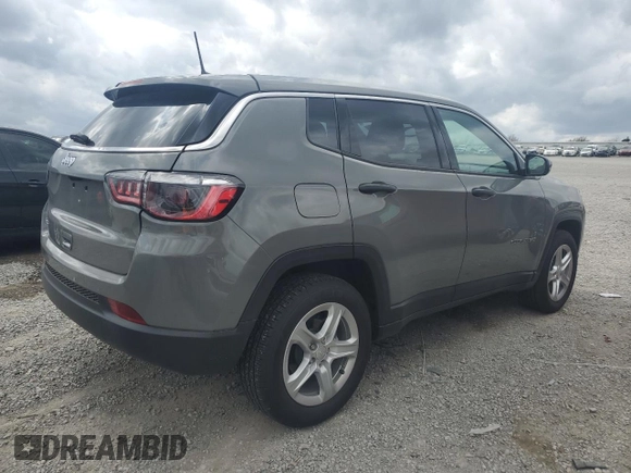 2024 Jeep Compass Sport z VIN 3C4NJDAN9RT600164, wystawiony jako Copart lot #50382315 z przebiegiem 3 710 mil mil oraz Szkoda całkowita • Salvage title. Historia ofert i sprzedaży dostępna na DreamBid. Obrazek 3.