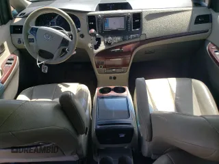 2013 Toyota Sienna XLE AAS с VIN 5TDYK3DC2DS313685, выставлен на аукционе Copart как лот 56064505 с пробегом 115 624 миль миль и Списание • Salvage title. История ставок и продаж доступна на DreamBid. Изображение 8.