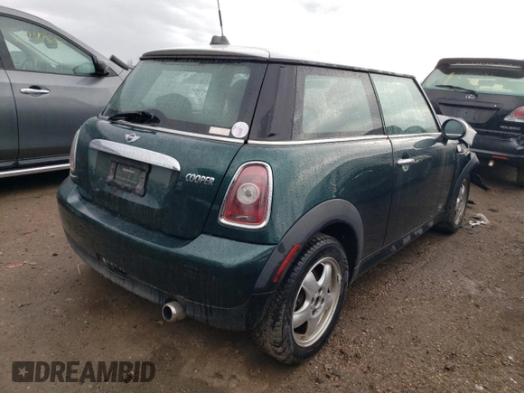 2009 MINI Hardtop z VIN WMWMF33509TW77714, wystawiony jako Copart lot #50618025 z przebiegiem 86 673 mil mil oraz Szkoda całkowita • Salvage title. Historia ofert i sprzedaży dostępna na DreamBid. Obrazek 3.