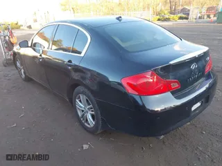 2013 Infiniti G37 Sedan x with VIN JN1CV6AR9DM760671, listed as a IAAI auction lot 40827763 with 86,894 mi miles. Bid and sale history available at carsss.com. Image 3.