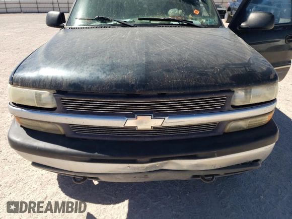 2001 Chevrolet Silverado 1500 LS with VIN 2GCEK19T311166246, listed as a Copart auction lot 46869555 with 327,121 mi miles and Salvage Title. Bid and sale history available at DreamBid. Image 12.
