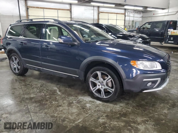2014 Volvo XC70 T6 with VIN YV4902BZ8E1179756, listed as a Copart auction lot 44568785 with 49,016 mi miles and Salvage Title. Bid and sale history available at DreamBid. Image 4.