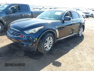 2010 Infiniti FX35 with VIN JN8AS1MU1AM800886, listed as a IAAI auction lot 41511299 with 151,381 mi miles. Bid and sale history available at carsss.com. Image 2.
